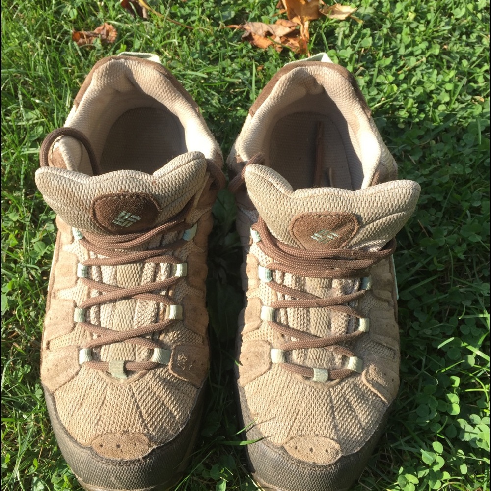 Columbia Women’s hiking shoes